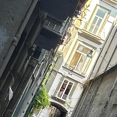 B&B Rifugio Partenopeo - Centro Storico Di Napoli-3
